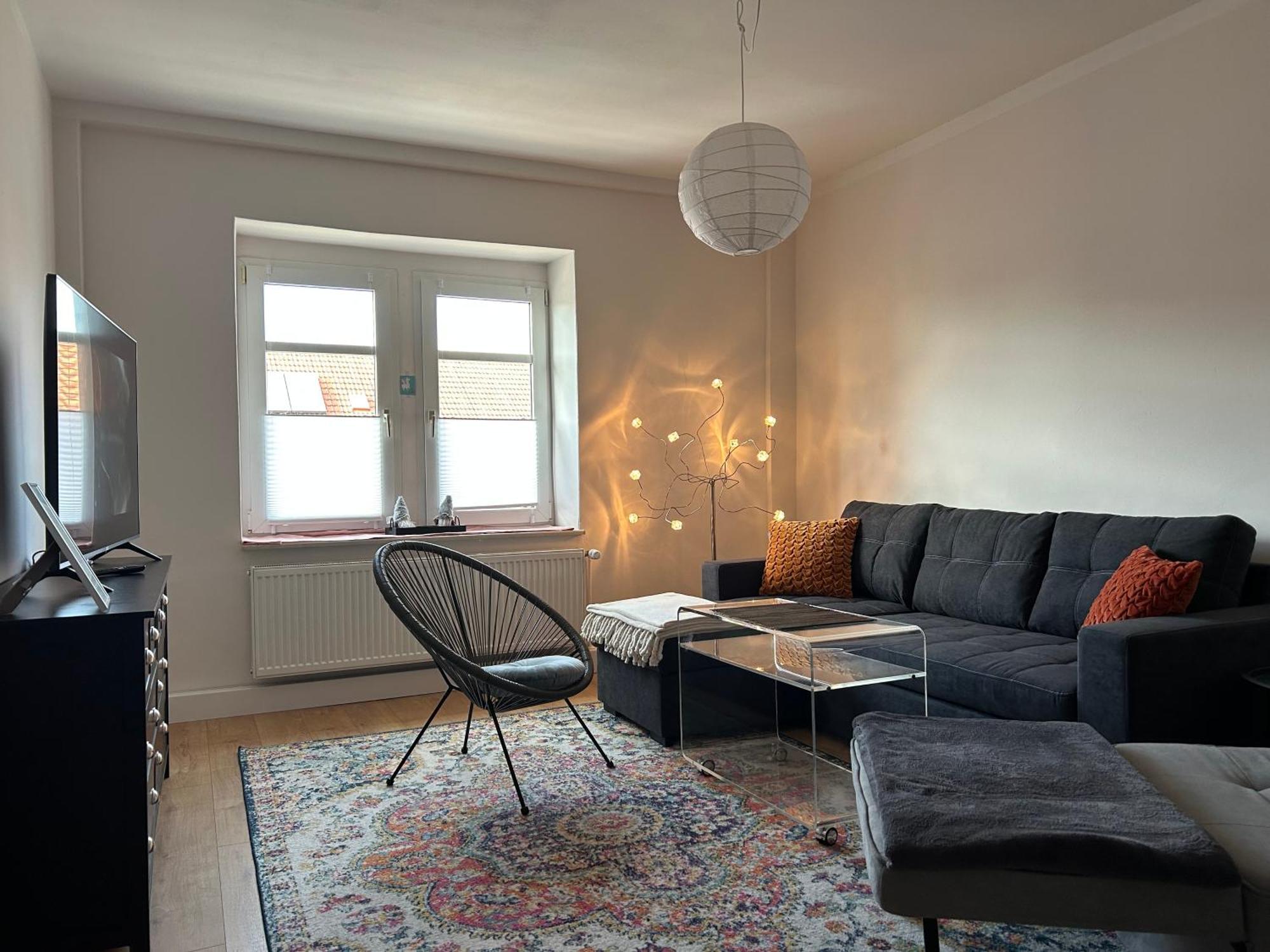 Schoene Neue 4 Zimmer Wohnung Mit Sued-Balkon Bis 8 Personen Naumburg  Exterior photo